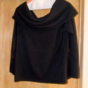 Bloomingdale’s Cashmere Sweater Size 1X Black